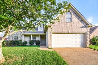 180 Susanne Dr in Oakland, TN - Building Photo - Building Photo