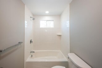 733 Rte Us 9 N in Marmora, NJ - Building Photo - Building Photo