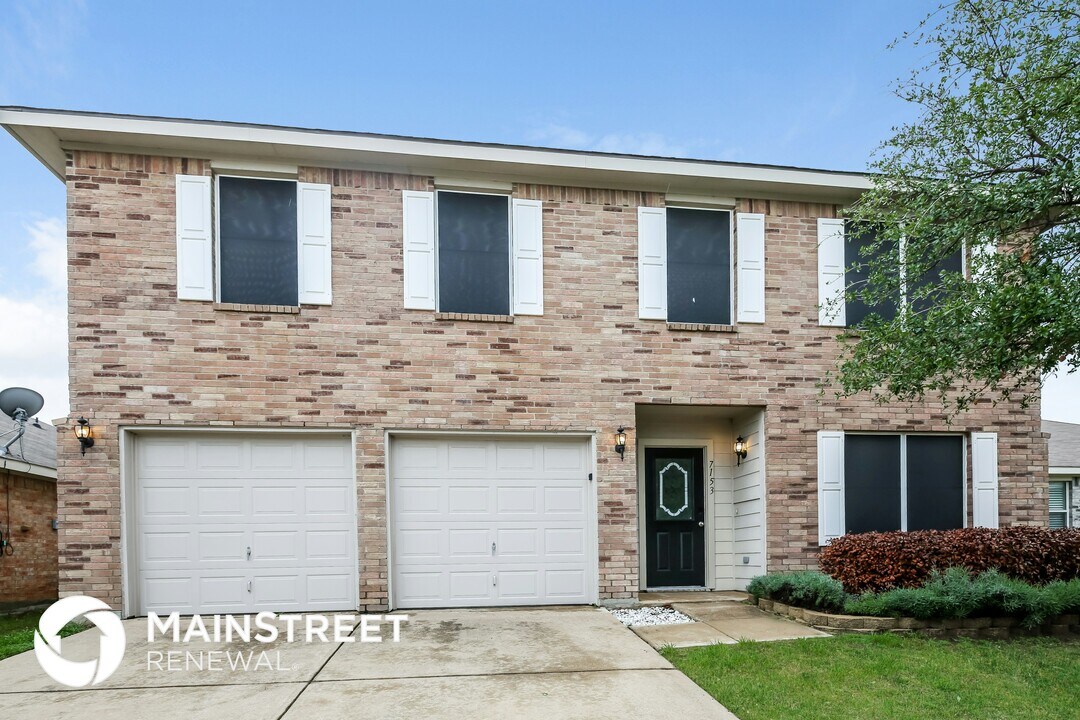 7153 Little Mohican Dr in Fort Worth, TX - Building Photo