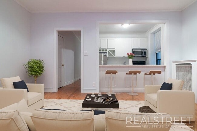 Brooklyn heights 1 bd | 1 ba: Apartments