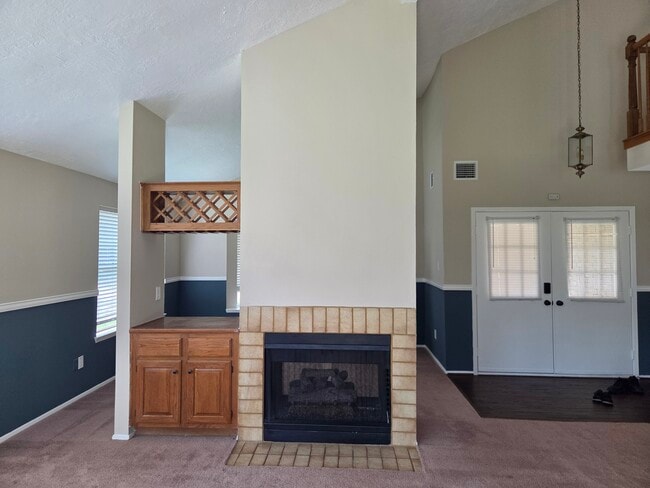 8530 Lake Crystal Dr in Houston, TX - Building Photo - Building Photo