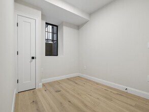 48 Woodward St in Boston, MA - Building Photo - Building Photo