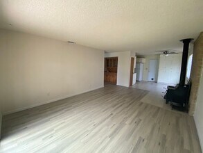 31 New Dawn Cir in Chico, CA - Building Photo - Building Photo