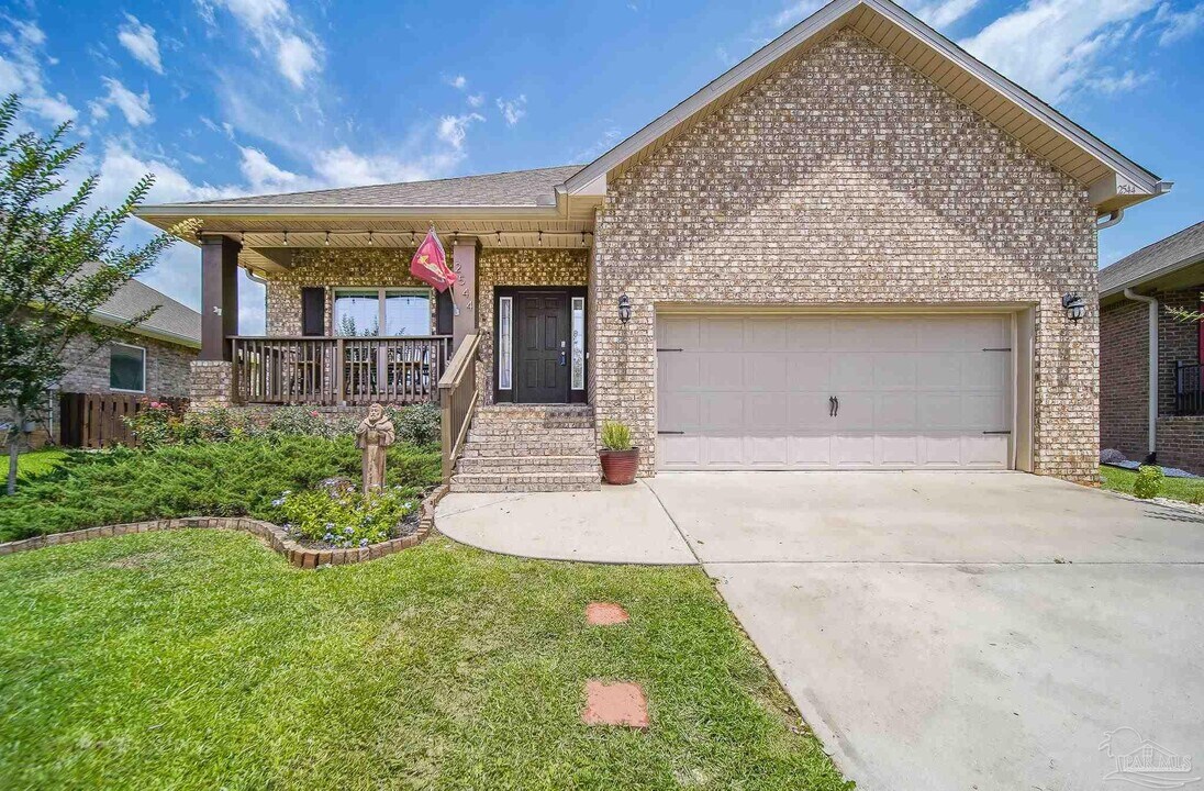2544 Caldwell Cir in Pace, FL - Building Photo