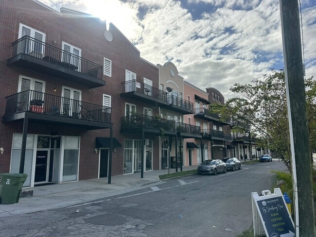 2002 E 5th Ave, Unit 302 in Tampa, FL - Building Photo - Building Photo