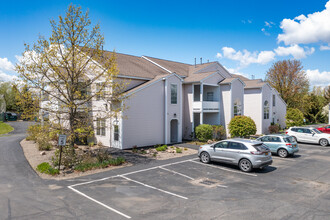 Plaza East/Summerhill Townhouses in Ithaca, NY - Building Photo - Building Photo