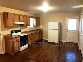 255 Sunshine Cir in Decherd, TN - Building Photo - Building Photo