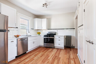 6 Cloverhill Pl, Unit 2 in Montclair, NJ - Foto de edificio - Building Photo