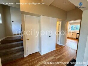 1728 SE Clatsop St in Portland, OR - Building Photo - Building Photo