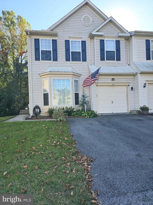 160 Leeds Creek Cir in Odenton, MD - Building Photo