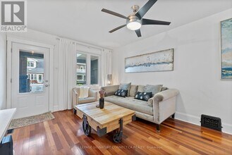 7 Norway Ave in Toronto, ON - Building Photo - Building Photo