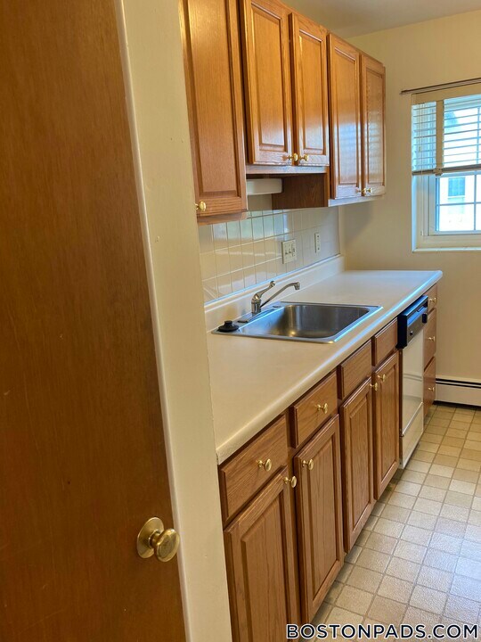 333 Massachusetts Ave in Arlington, MA - Building Photo