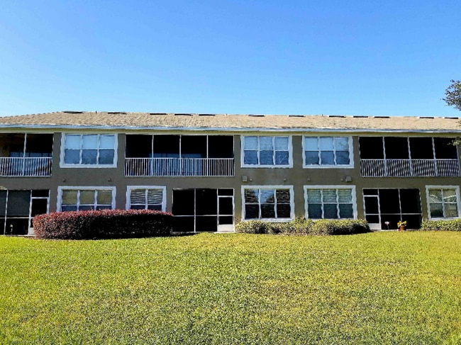 4555 SW 52nd Cir, Unit 107 in Ocala, FL - Building Photo - Building Photo