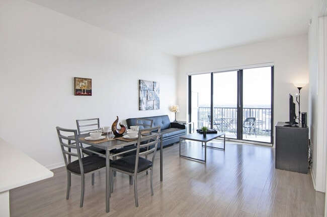 property at 2022 Holcombe Blvd