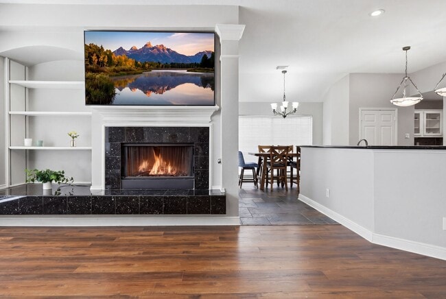 13815 Wetherfield Ln