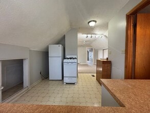 1285 Cook Ave in Lakewood, OH - Building Photo - Building Photo