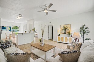 191 Turk Rd SW in Palm Bay, FL - Building Photo