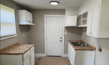 1845 Henry Crumpton Dr in Birmingham, AL - Building Photo - Building Photo