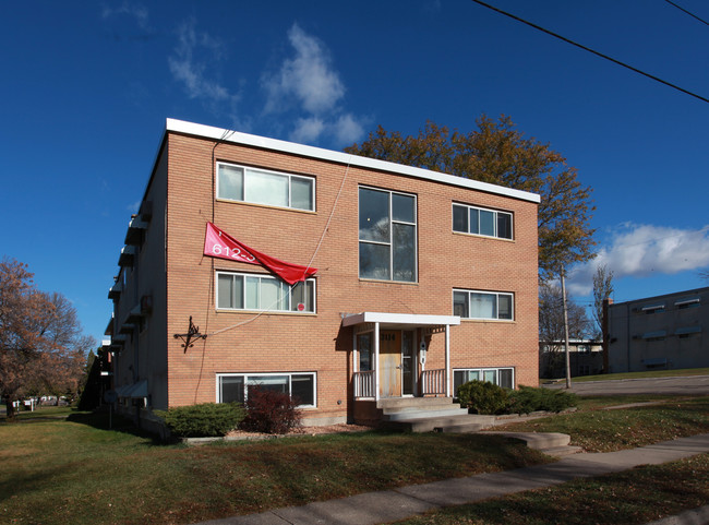 3114 58th St E in Minneapolis, MN - Foto de edificio - Building Photo