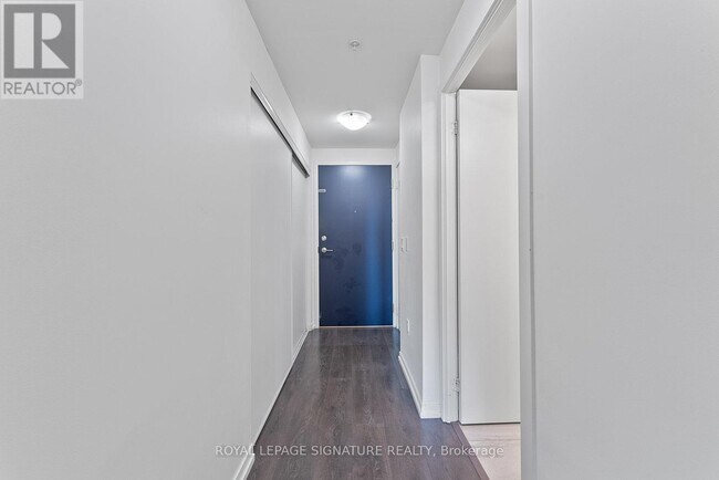 3237 Bayview Ave in Toronto, ON - Building Photo - Building Photo