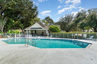 1030 Loch Vail, Unit 21 in Apopka, FL - Building Photo - Building Photo