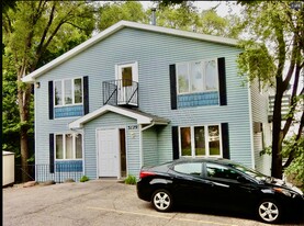 3176 Ridgeway Ave, Unit #4 Apartments