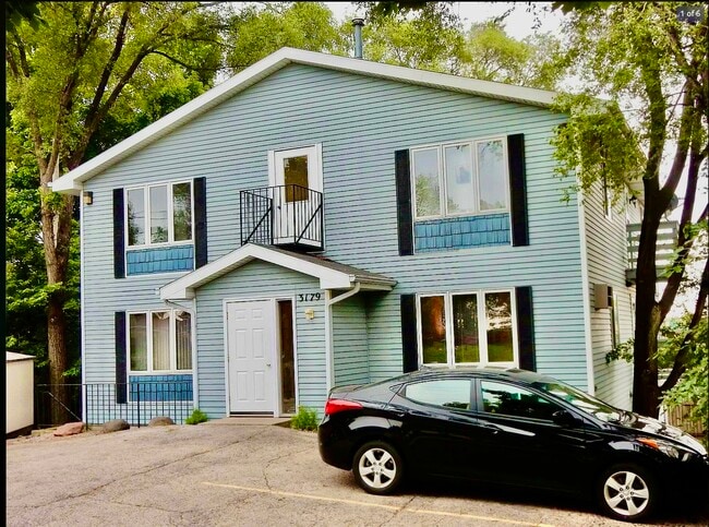 3176 Ridgeway Ave, Unit #5