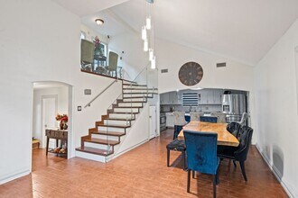 415 South Eighth Street in Hidalgo, TX - Foto de edificio - Building Photo