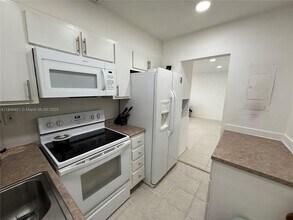 3000 NE 16th Ave in Fort Lauderdale, FL - Building Photo - Building Photo