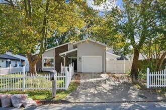 630 Orangewood Dr in Virginia Beach, VA - Building Photo - Building Photo