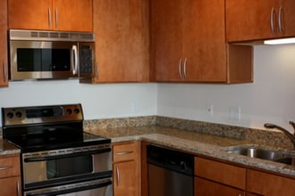 3345 Stratford Rd NE in Atlanta, GA - Foto de edificio - Building Photo