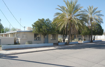 2309-2311 N Elaine Blvd in Tucson, AZ - Foto de edificio - Building Photo