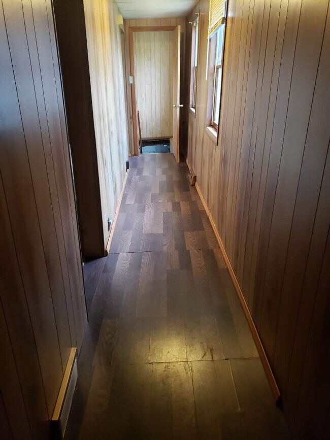 721 Bell Ave Rentals in Ellwood City, PA