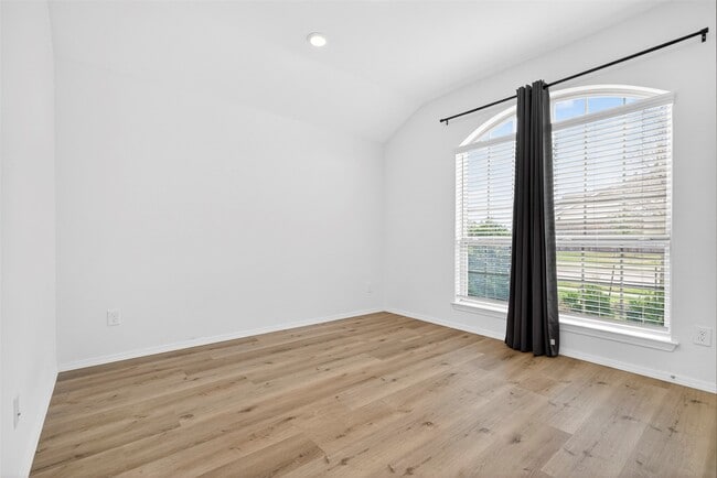 property at 5402 Still Creek Ranch Dr