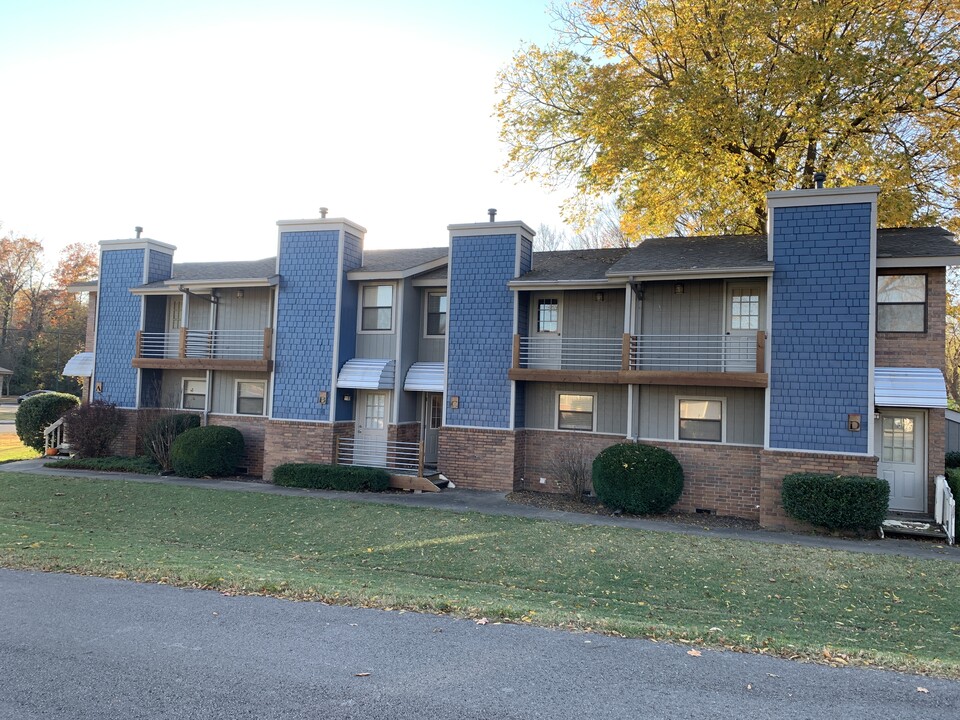 601 W Benton St, Unit A in Siloam Springs, AR - Foto de edificio