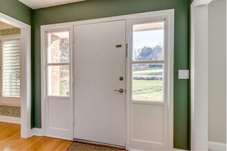 2817 White Oak Dr in Nashville, TN - Foto de edificio - Building Photo