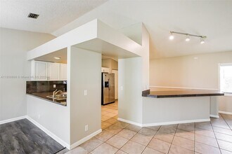 899 Daffodil Dr in Wellington, FL - Building Photo - Building Photo