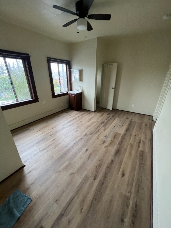 1251 E 59th Pl-Unit -Unit A in Los Angeles, CA - Building Photo - Building Photo