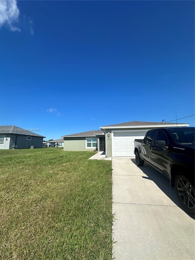 7003 Burma Cir in La Belle, FL - Building Photo - Building Photo