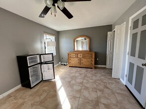 600 Bohannon Blvd in Orlando, FL - Building Photo - Building Photo