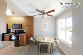 22700 Lake Forest Dr in Lake Forest, CA - Building Photo - Building Photo