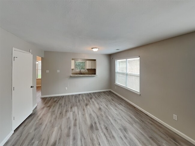 12806 Boris Cove Trail