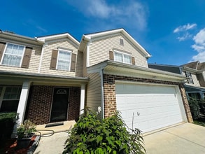 4831 Stowe Derby Dr in Charlotte, NC - Foto de edificio - Building Photo