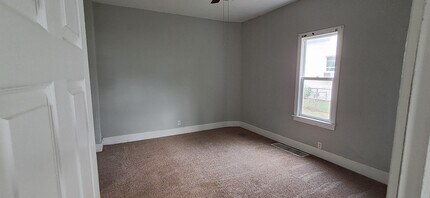 304 Alabama St in St. Joseph, MO - Building Photo - Building Photo
