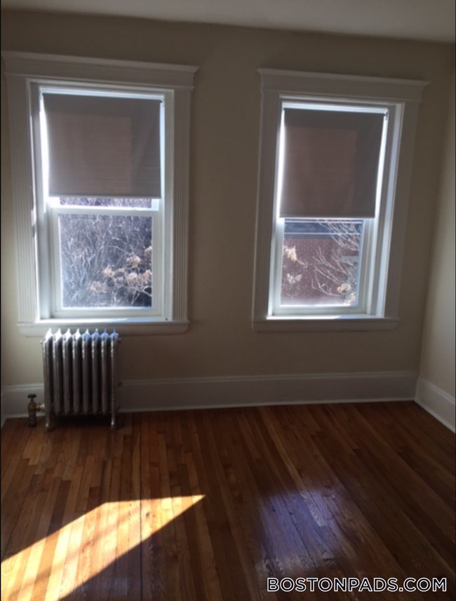 1334 Commonwealth Ave in Boston, MA - Building Photo - Building Photo