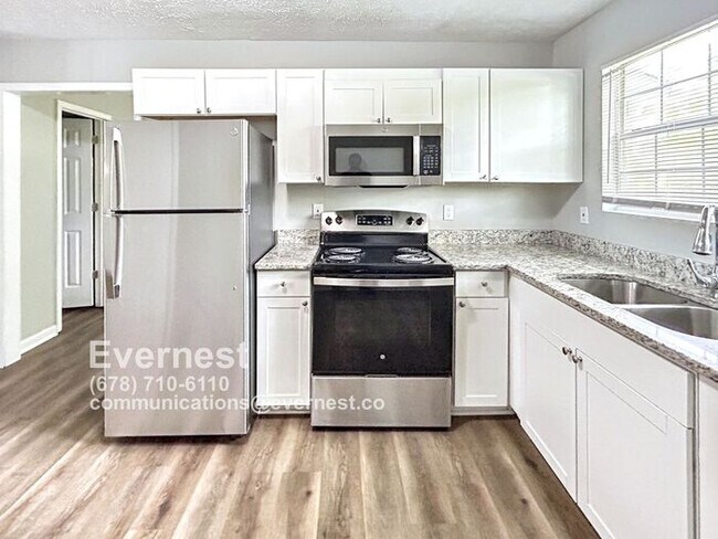 9102 Fairway Ct in Riverdale, GA - Building Photo - Building Photo