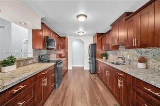 4991 NW 72nd Ter in Lauderhill, FL - Building Photo - Building Photo