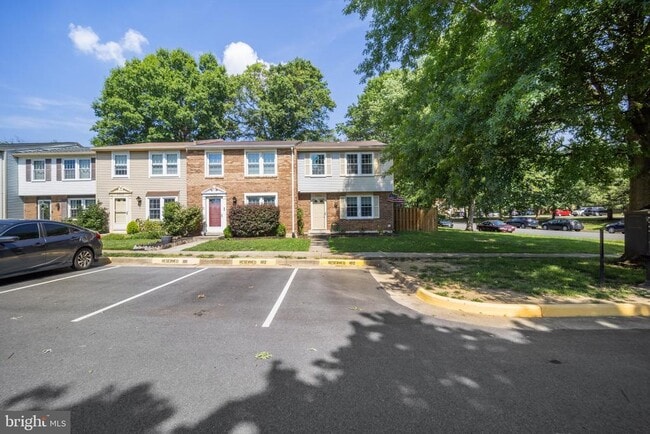 property at 5300 Larochelle Ct