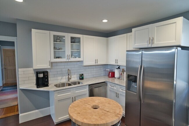 343 Centre St, Unit 3 in Boston, MA - Building Photo - Building Photo