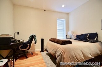 1801 Beacon St in Brookline, MA - Building Photo - Building Photo
